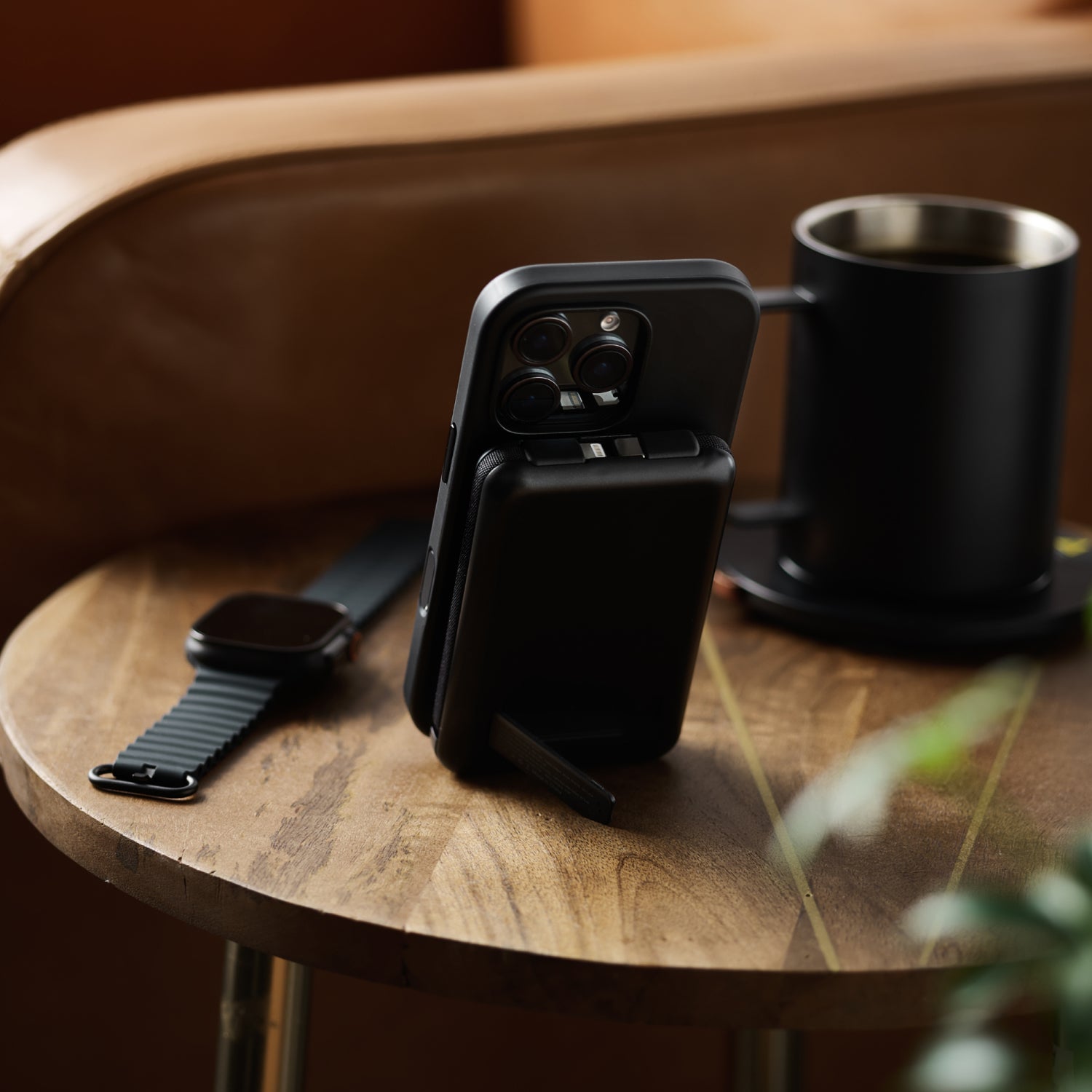 Everyday Charging Kit - iPhone 16 Pro Max - Midnight Black Leather